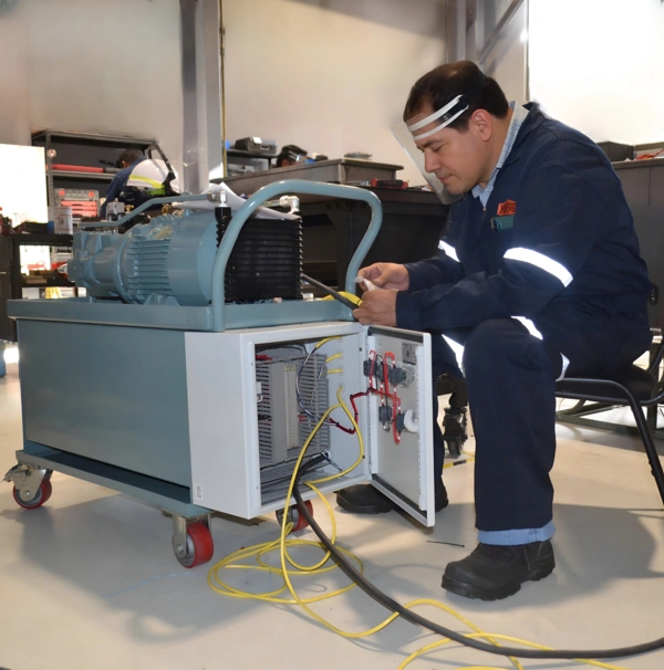 Soluciones hidráulicas industriales personalizadas y mantenimiento de sistemas